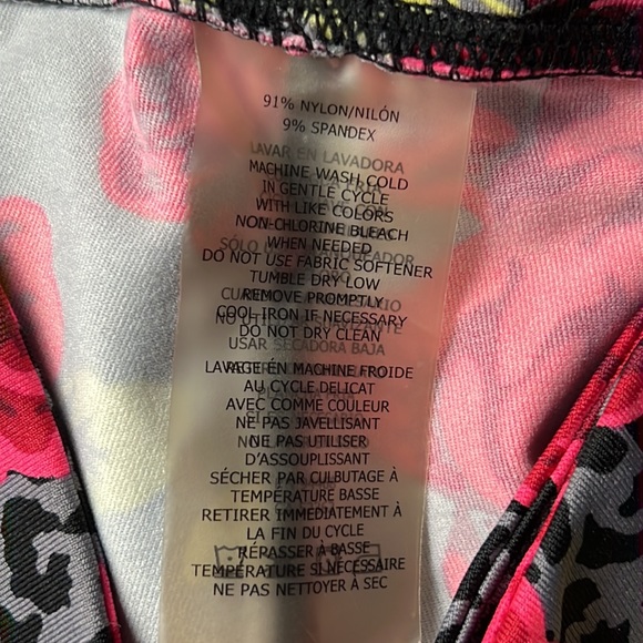 Betsey Johnson Active Capri Legging Sz:S - Picture 9 of 9